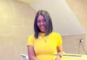 Flora Ayoka
